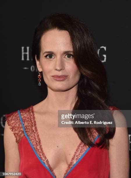 3394 Elizabeth Reaser Photos And High Res Pictures Getty Images