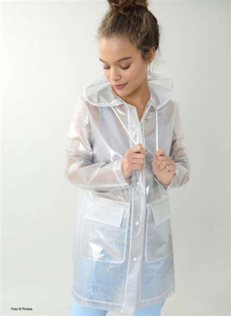 6 Prendas Infalibles Para Hacer Frente A La Lluvia Tu Experto Textil