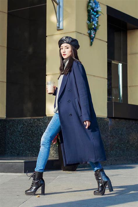 STREET STYLE cuối năm Sao Việt ăn mặc đơn giản các hot girl thì vẫn lên đồ chất lừ