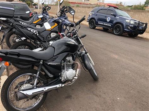 Gcm Localiza Moto Furtada Em Botucatu Ag Ncia News