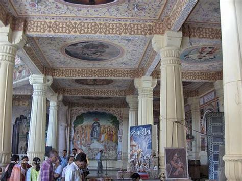 ISKCON Temple, Ahmedabad - Ahmedabad