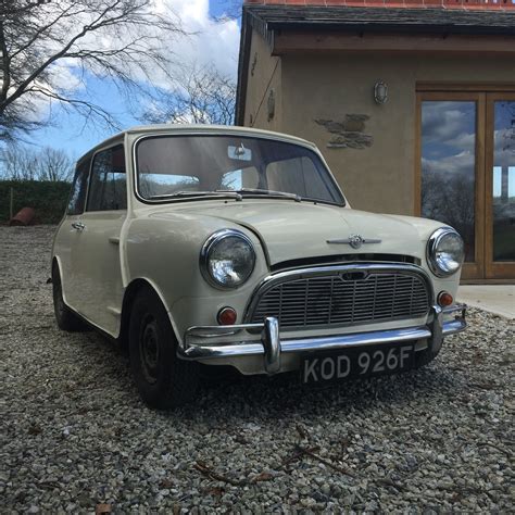 1967 Morris Mini Super Deluxe