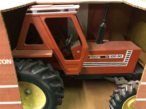 116 Scale Hesston 100 90 Tractor Gavel Roads Online Auctions