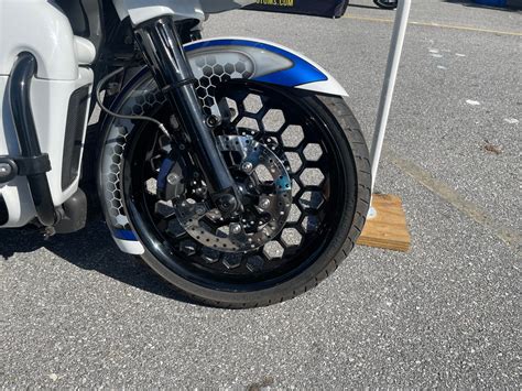 FTD Customs Black Harley Davidson Motorcycle Wheel - Majesty