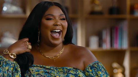 Lizzo Denunciata Per Molestie Sessuali E Body Shaming