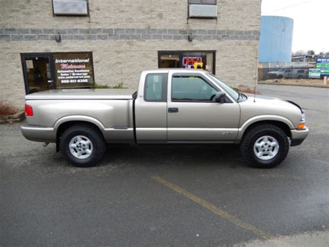 2003 Chevrolet S10 Extended Cab Stepside Pickup3 Dr43l V6 4x4 5 Speed