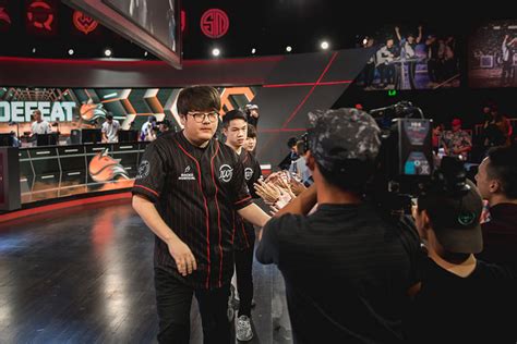 Na Lcs Summer Split Week Day Review Tl And T Secures