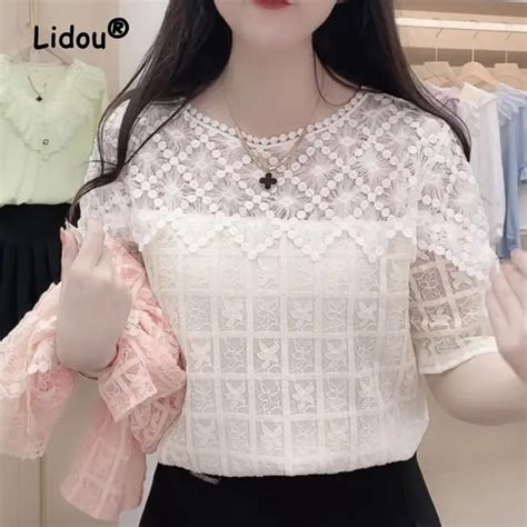 Fashion Hollow Out Lace Blouse Women Classic Short Sleeve O Collar