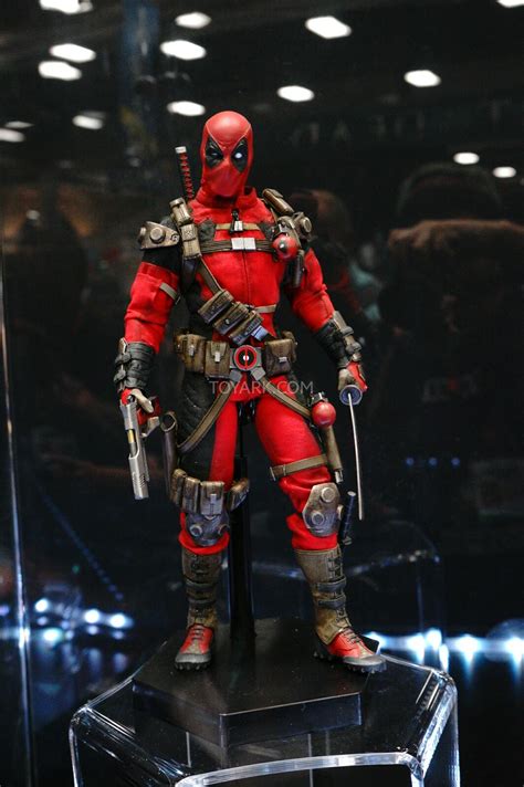 Sideshow Marvel Sixth Scale Figures Display From Sdcc 2014 The Toyark