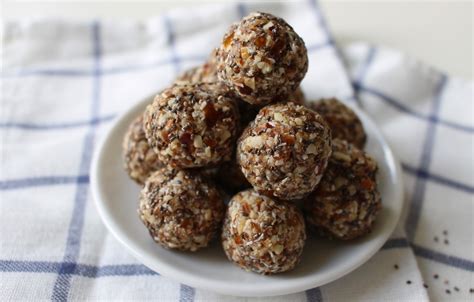 Ma recette préférée de boule d énergie Caroline Tanguay