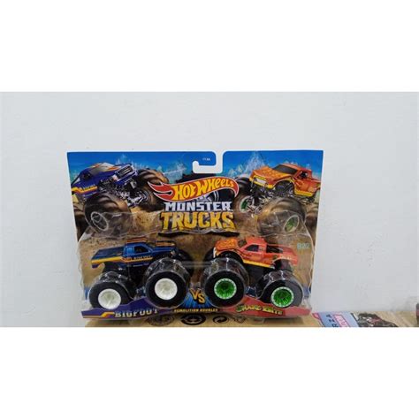 Hot Wheels Monster Trucks GLOW IN THE DARK SKYLINE R Fast Furious HUMVEE JURASSIC