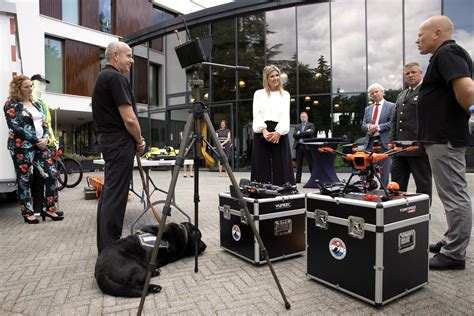 Queen Maxima Armed Forces Veteran Baby Strollers Visiting Special