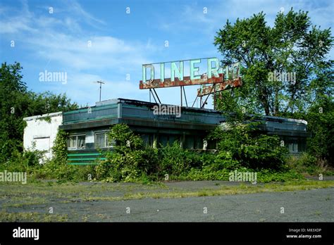 A old Abandoned roadside diner Stock Photo - Alamy