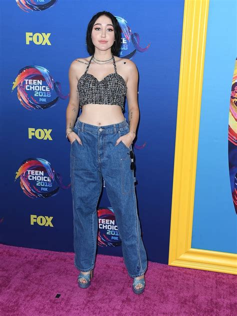 Noah Cyrus Teen Choice Awards Red Carpet Dresses 2018 Popsugar