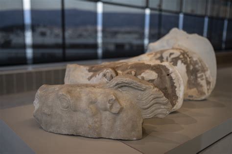 With eye on British Museum, Greece welcomes back ancient art - North ...