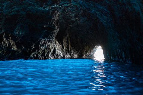 Blue Grotto (Grotta Azzurra) in Capri, ITA - Trip Canvas