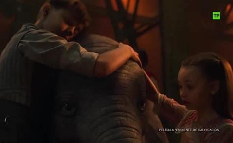 Dumbo estrella del circo en el primer tráiler del remake de Tim Burton