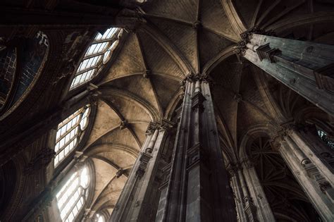 Papel de parede templo luz solar janela arquitetura construção