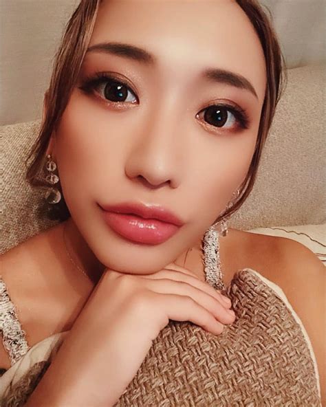 立花亜野芽さんのインスタグラム写真 立花亜野芽instagram「東京中央美容外科にて 唇のカタチ変えて 2ヶ月経ったよ💋