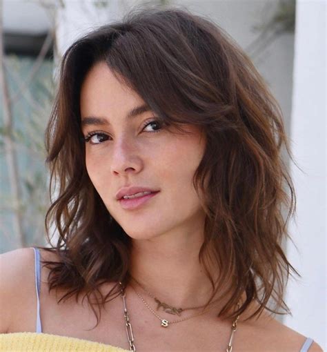 Shaggy Collarbone Haircut Worn With Natural Texture Medium Length Wavy