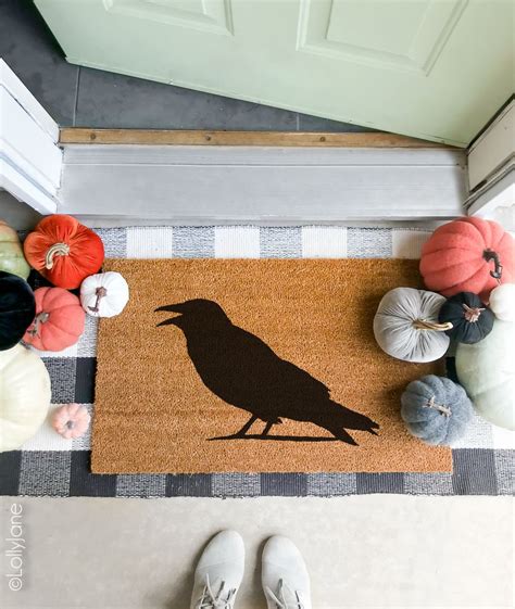 Welcome Your Spooky Guests Or Trick Or Treaters With This Easy Diy