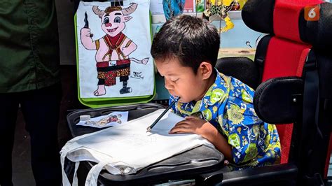 Gunakan Mulut Begini Mahirnya Seniman Cilik Lukis Maskot Peparnas 2024