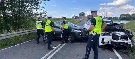 Ostrów Tragedia na prostej drodze Nie żyje 33 latka Ostrów ESKA pl