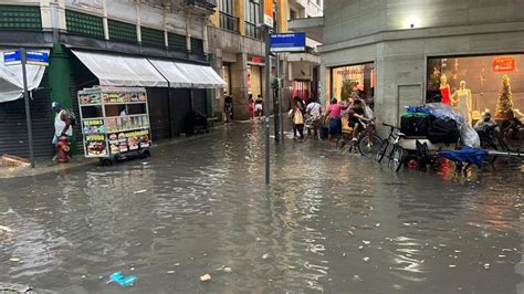 Temporal Atinge O Rio De Janeiro E Causa Alagamentos No Centro Veja