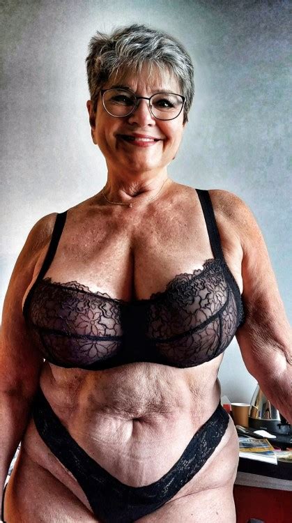 Pretty Mature Tumbex