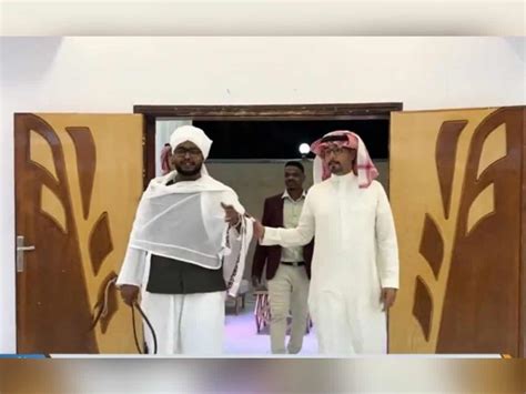 Video: Saudi man sponsors Sudanese employee's wedding party