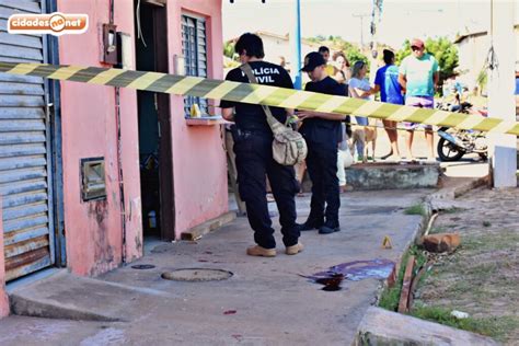 Picos homem é assassinado golpe de foice no pescoço no bairro