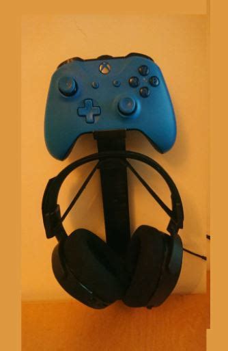 Fichier STL Gratuit Support Pour Manette Et Casque Design Pour