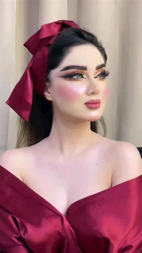 Pin Di Meme Su منشورات من خلالك Idee Per Il Trucco Trucco Belle Ragazze