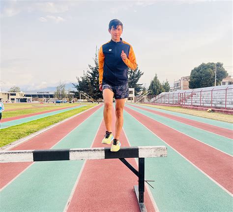 Atleta pelileño Esteban Paredes es campeón del nacional de atletismo