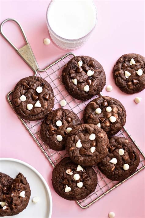 The BEST! Chocolate Cookies with White Chocolate Chips