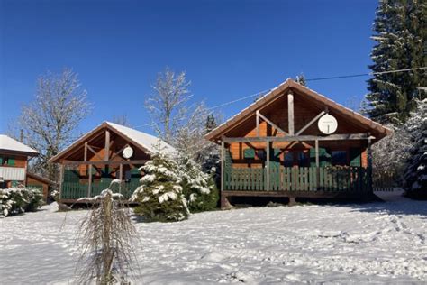 Chalet Le H Tre La Favi Re Lac Des Rouges Truites Jura Jura Tourisme