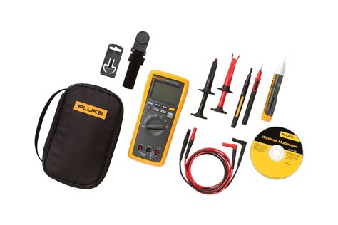 Fluke 3000 FC 1AC2 Combinatiekit Met Wireless Multimeter En