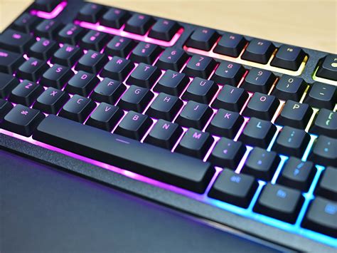 Review: Razer's Ornata V2 keyboard keeps the cool 'hybrid mecha ...