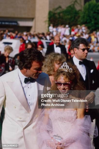 145 Tom Selleck 1985 Photos & High Res Pictures - Getty Images