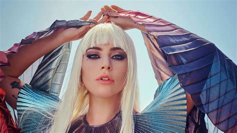 Lady Gaga Confirma El álbum De Remixes De Chromatica Con Charli Xcx Y