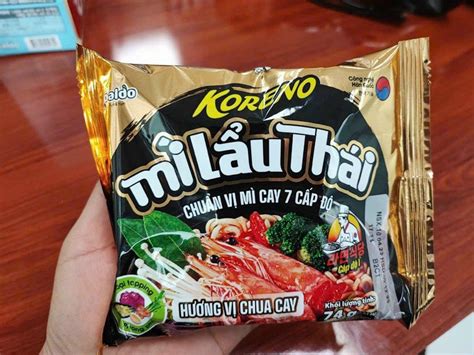 Sg Stocks Box Of Koreno Thai Hot Pot Noodles With Standard Spicy Noodles Levels Packs