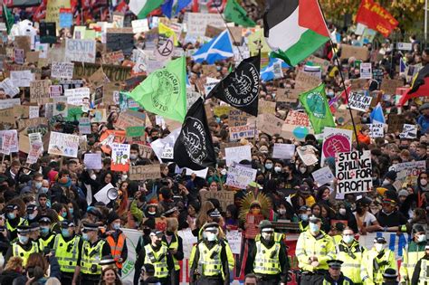 COP26 Decenas De Miles De Personas Salen A Las Calles De Glasgow Para