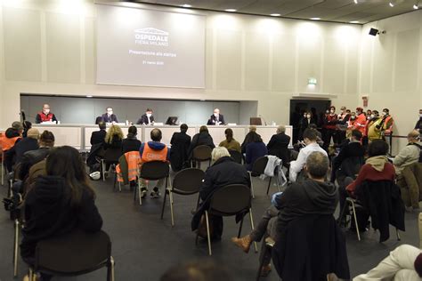 Pronto L Ospedale In Fiera A Milano Posti Di Terapia Intensiva I