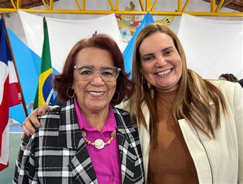 Sheila tem trabalhado e está trabalhando dispara Irma Lemos após