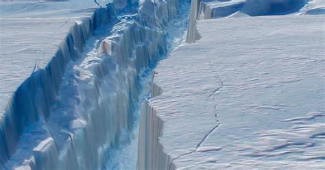 El iceberg gigante de la Antártida está al borde del desprendimiento