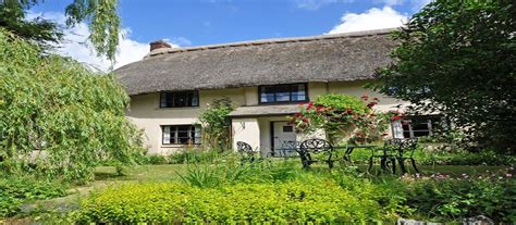 Holiday Cottages Direct Lodges Cottages England Wales And Scotland