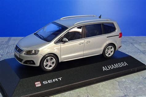 Seat Alhambra Ii 7n Phase I 2010 2015 Silber Met 143 Kaufen Auf Ricardo