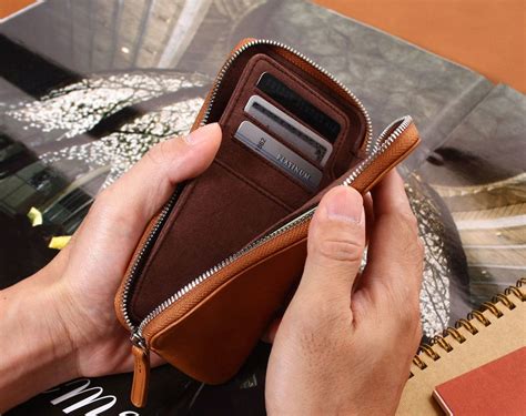 Handcrafted iPhone Leather Cases » Gadget Flow