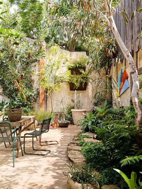 Garden patio with romantic gallery - ImranDelaney