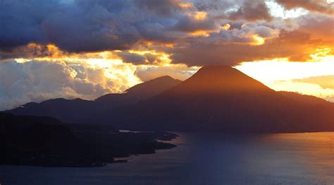 lake atitlan  guatemala   roveme